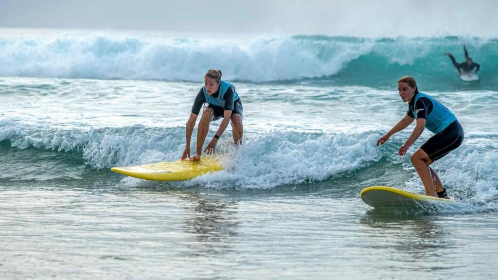 Cours de surf débutant ocean lovers surf school Lit et mixe.